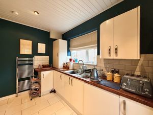 Photo 15- click for photo gallery